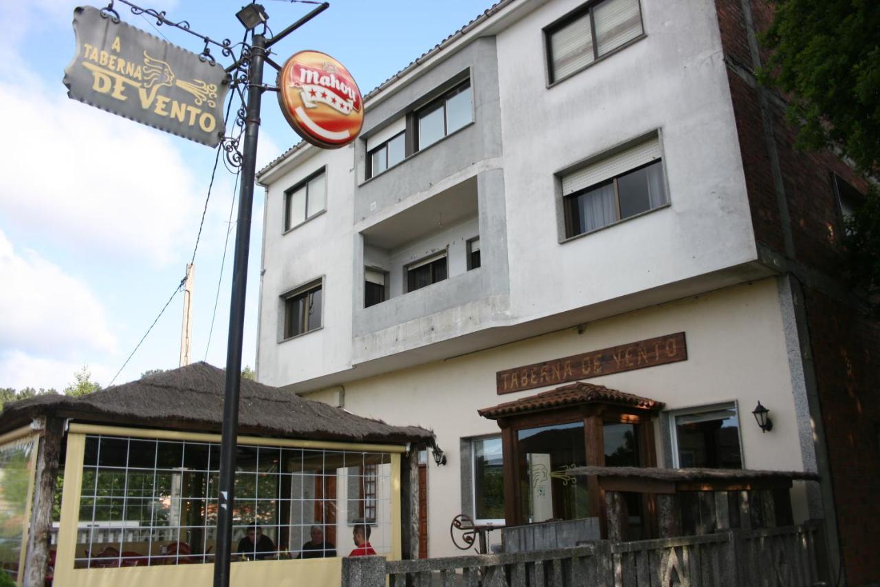 A Taberna De Vento Hotell Lalín Eksteriør bilde